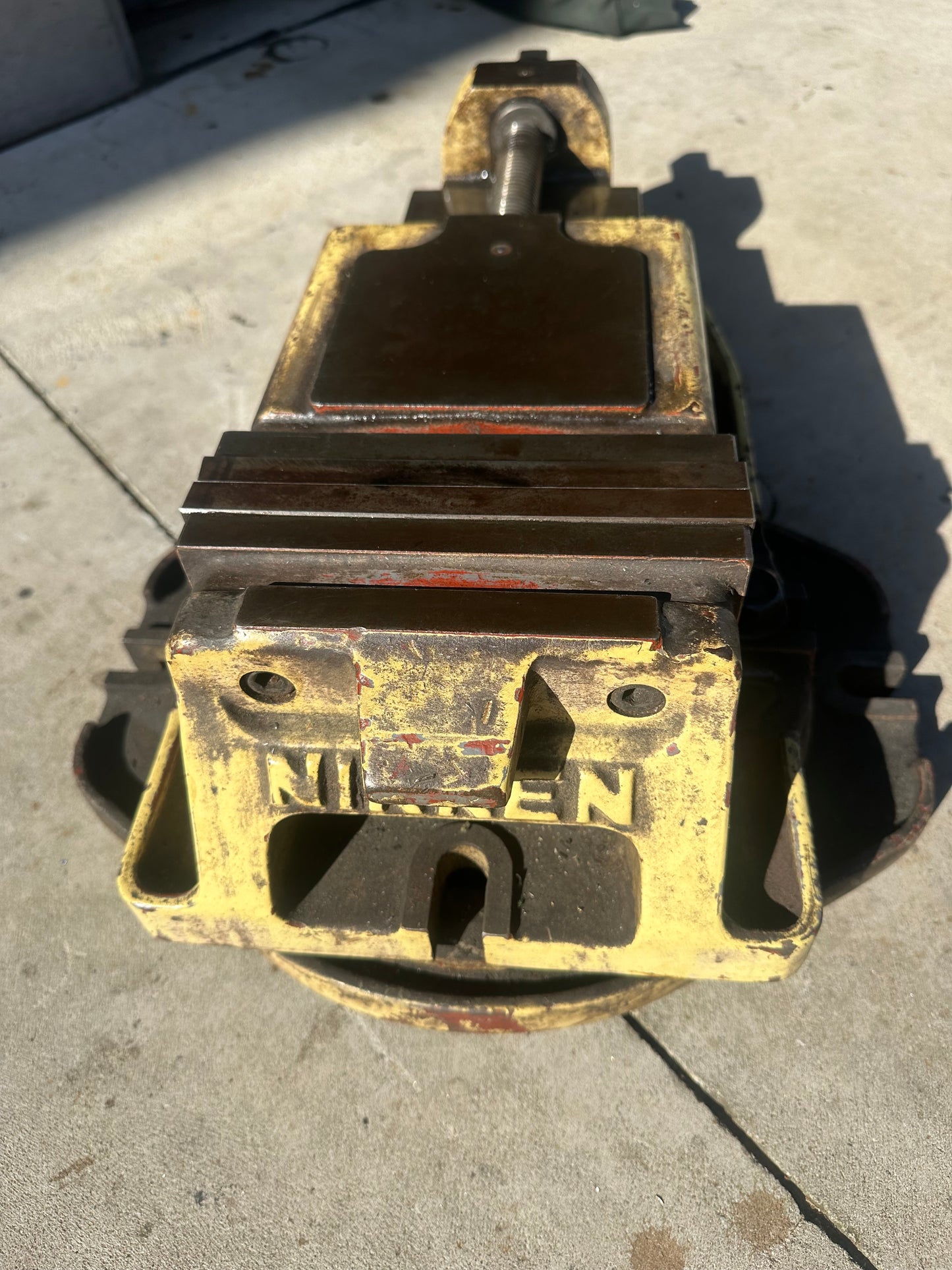 Used Nikken 180mm Swivel Machine Vice