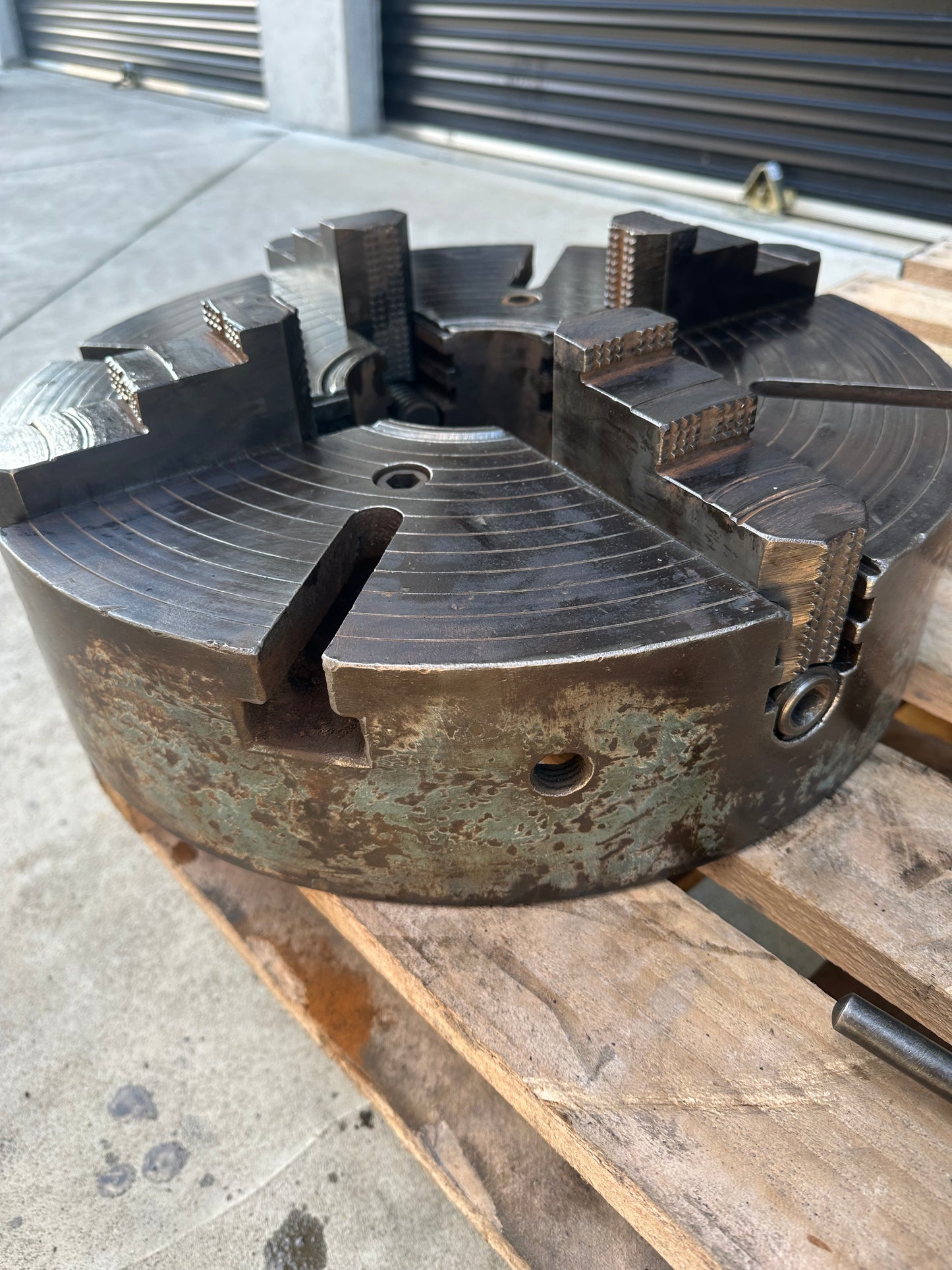 Used 450mm 4 Jaw Chuck