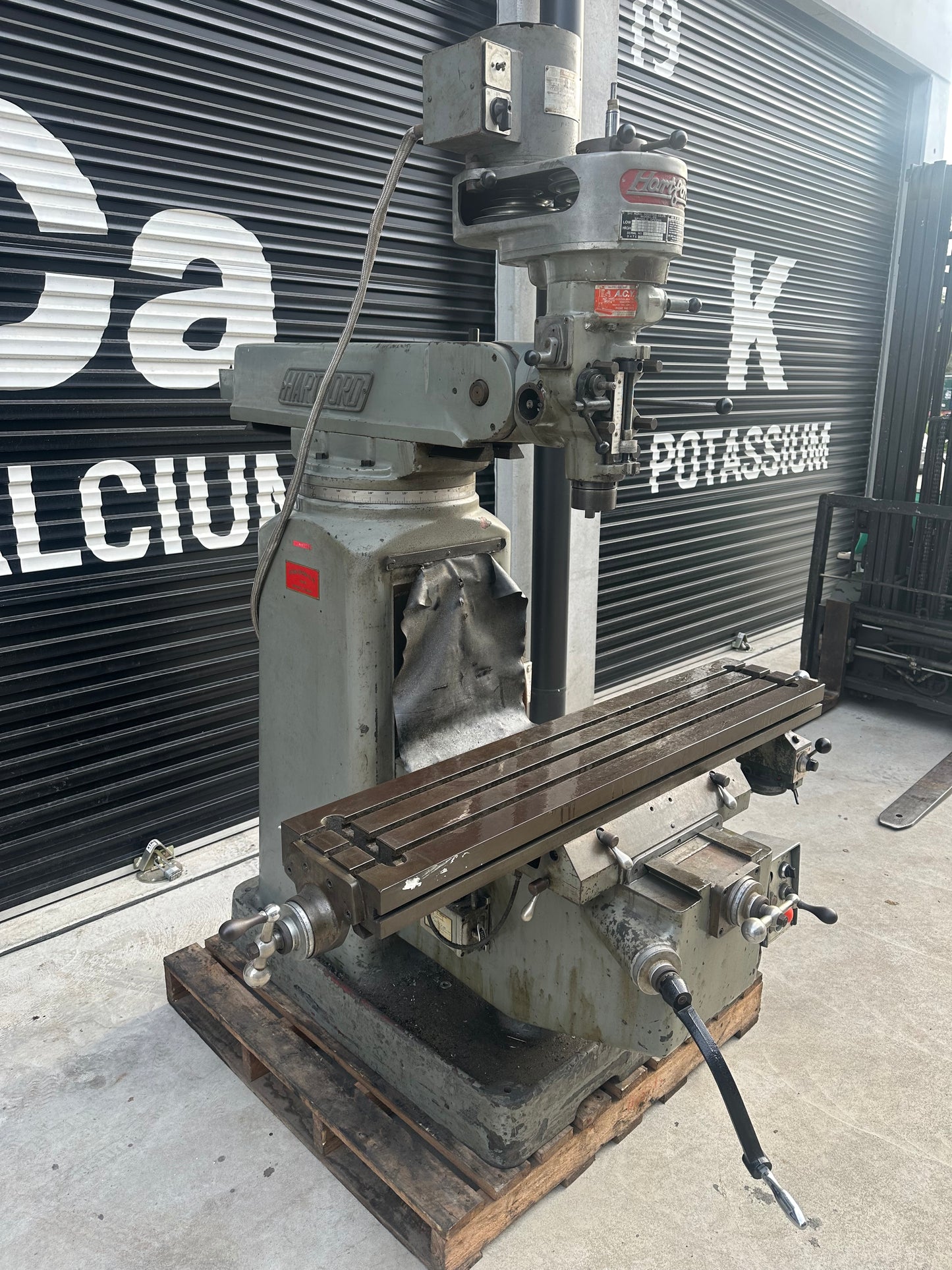 Used Hartford Turret Milling Machine