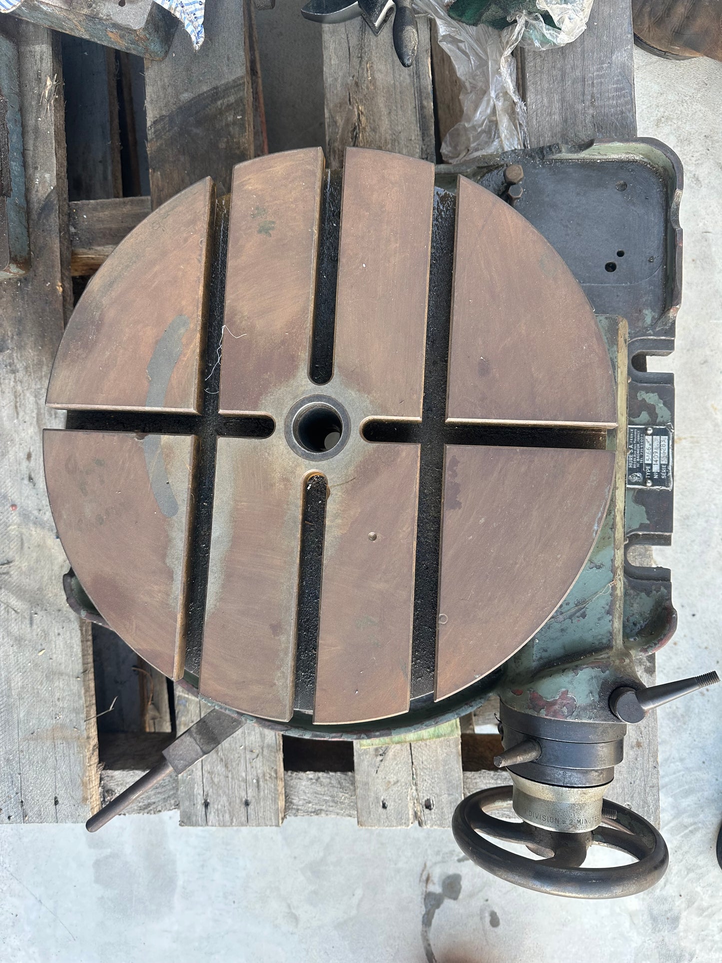 Used Huron (Huré) Rotary Table