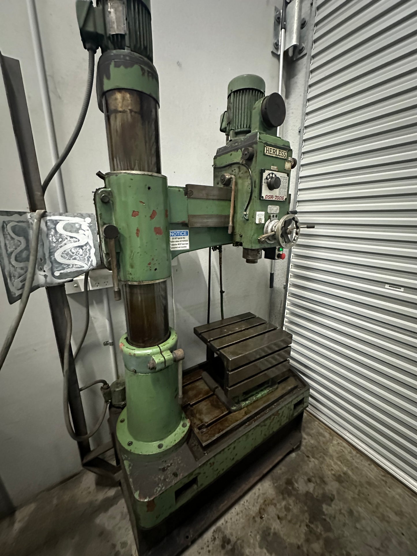 Used Herless DSR-750S Radial Arm Drill