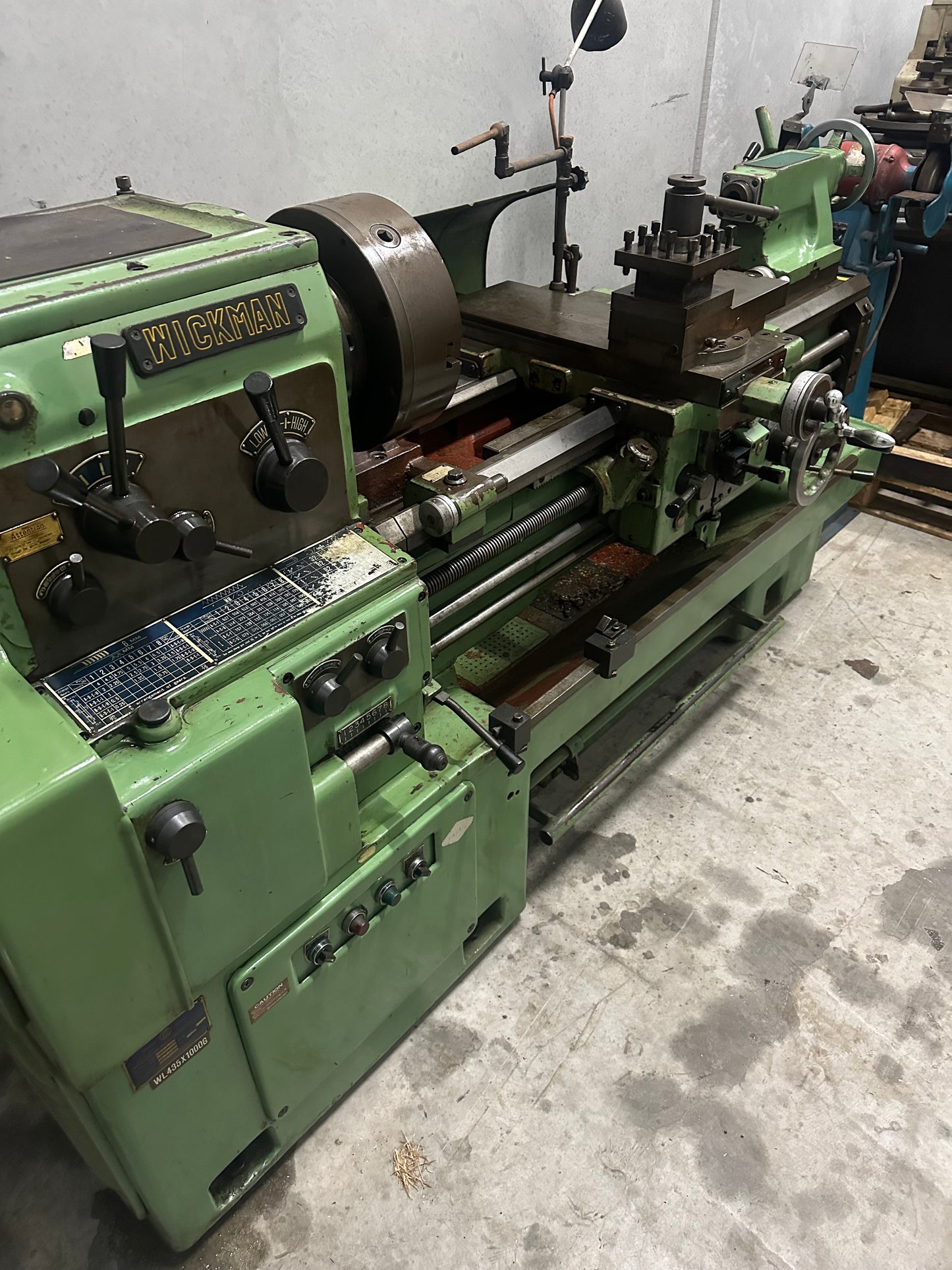 Used Whacheon WL-435 Toolroom Lathe