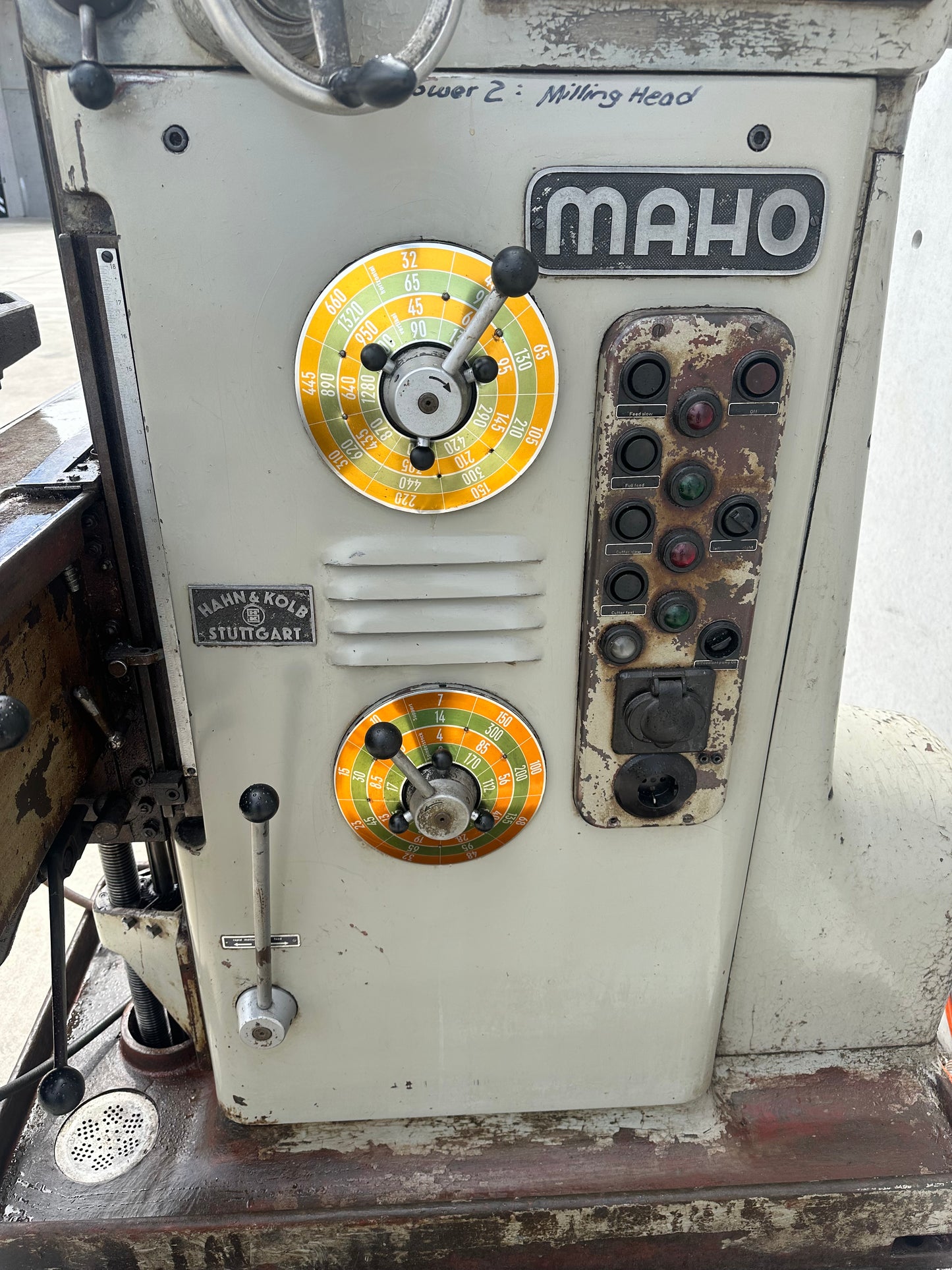 Used MAHO MH800 Toolroom Milling Machine